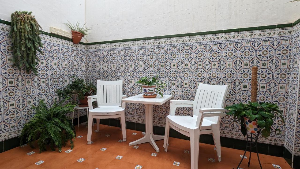 Apartamento Casa Marialuisa - Casa con Patio en el Casco antiguo Barbate Exterior foto